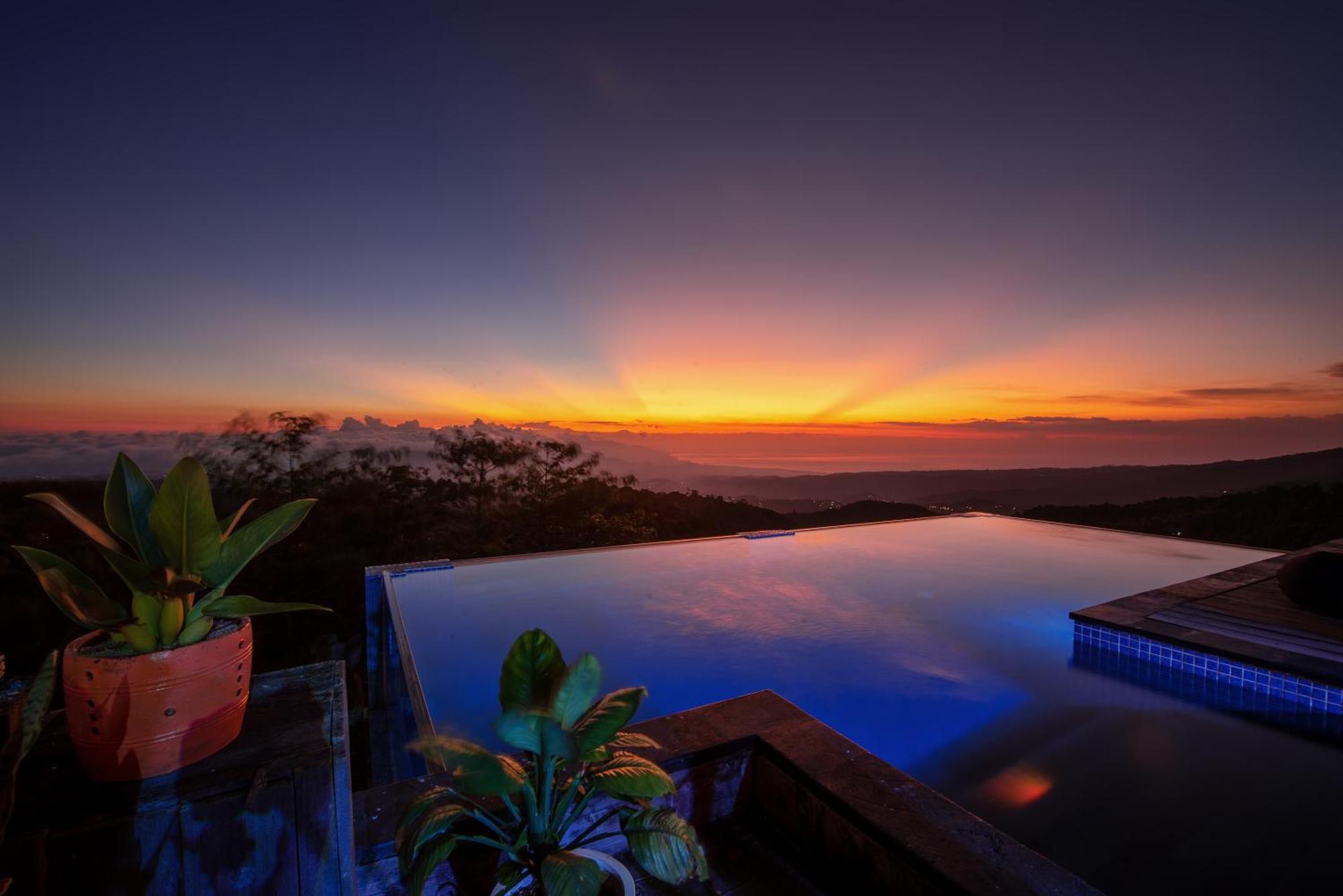 Munduk Heaven Luxury Villas Екстериор снимка